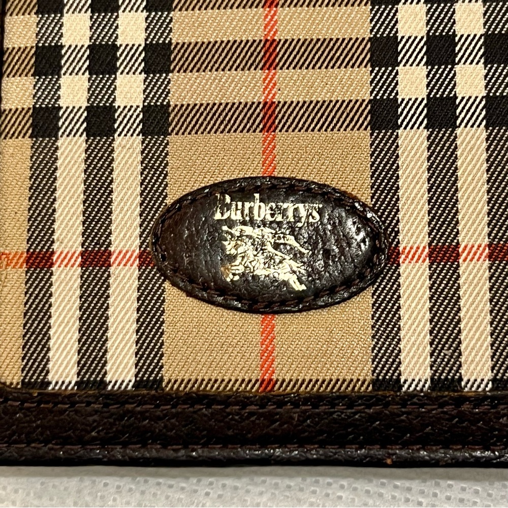 Burberry Wallet Tan and Black Nova Checkered Wallet - Picture 3 of 14